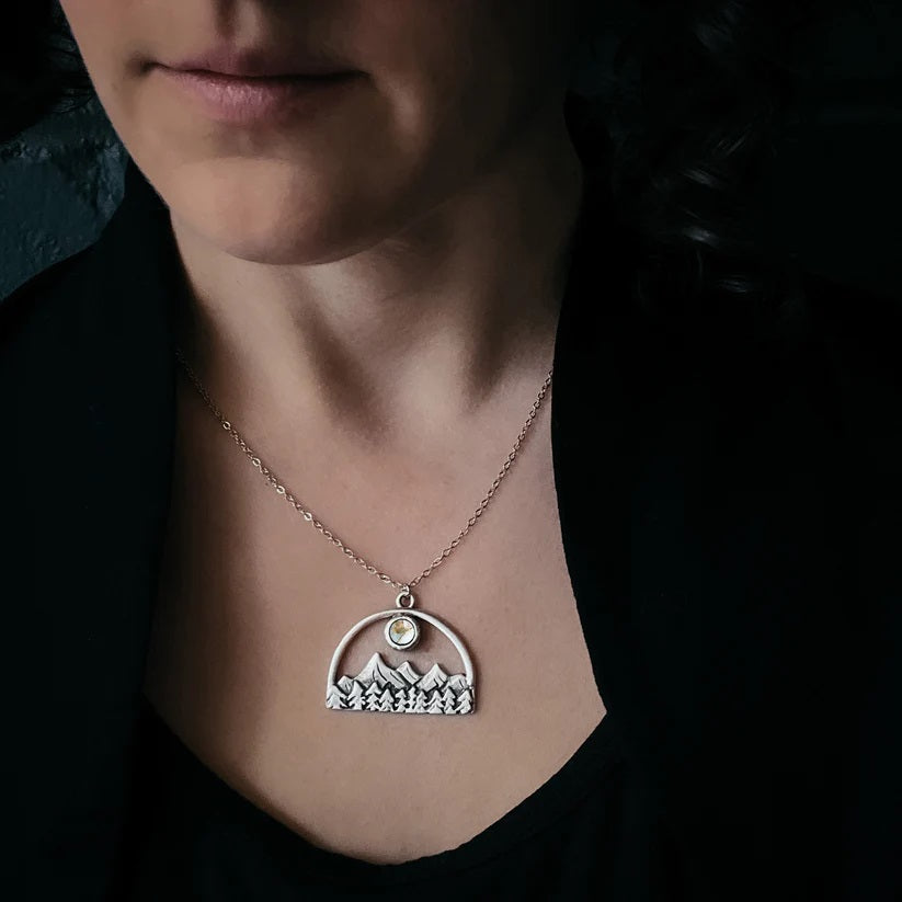 Jewelry: Mnt Landscape w/ Moon
