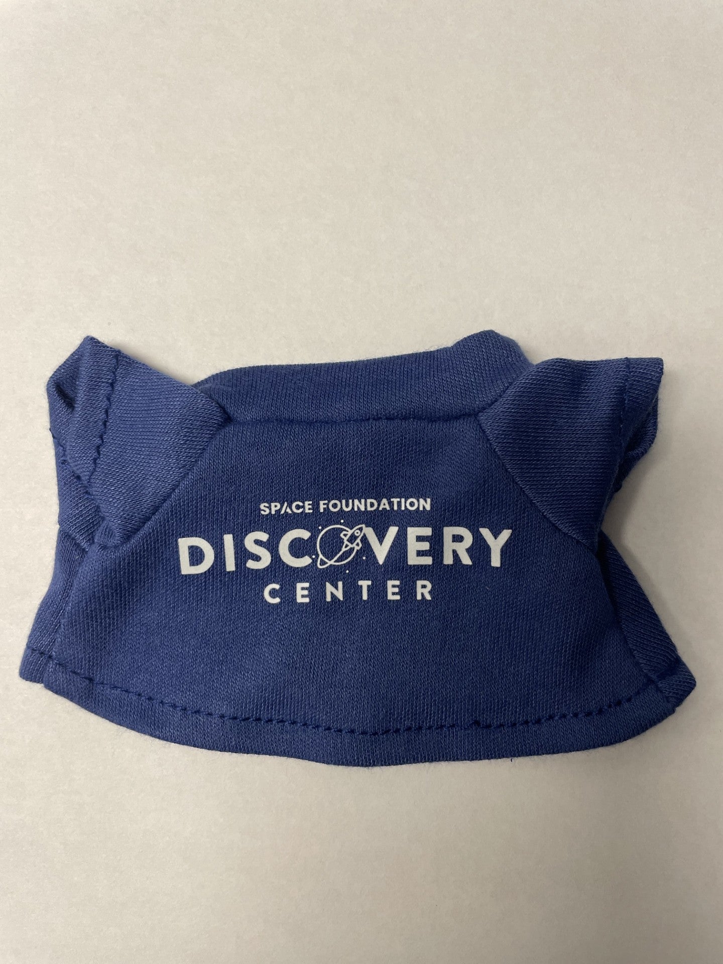 Ripley Raven 6" wearing SFDC logo shirt